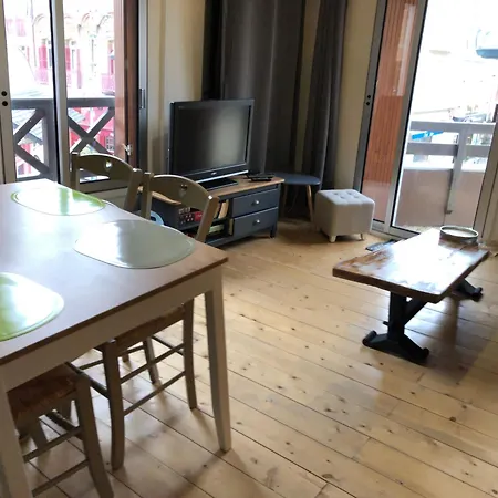 Appartement Cosy Avec Grande Terrasse Vue