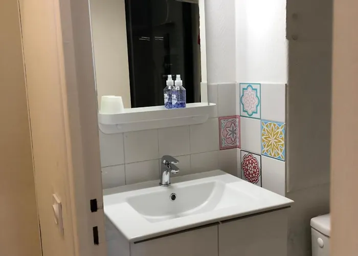 Cosy Avec Grande Terrasse Vue