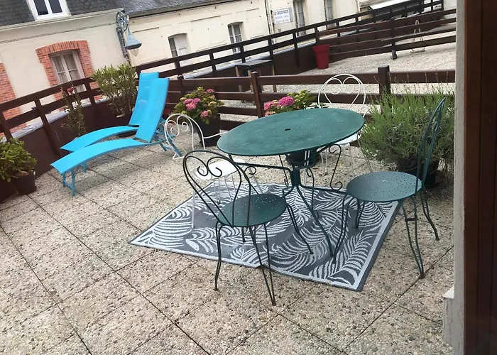Cosy Avec Grande Terrasse Vue